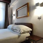 Borgo Di Ponte & בית הארחה